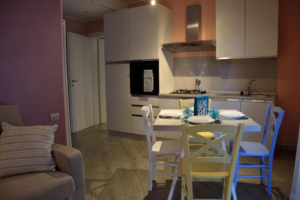 Il Portico Apartment Бавено Екстериор снимка