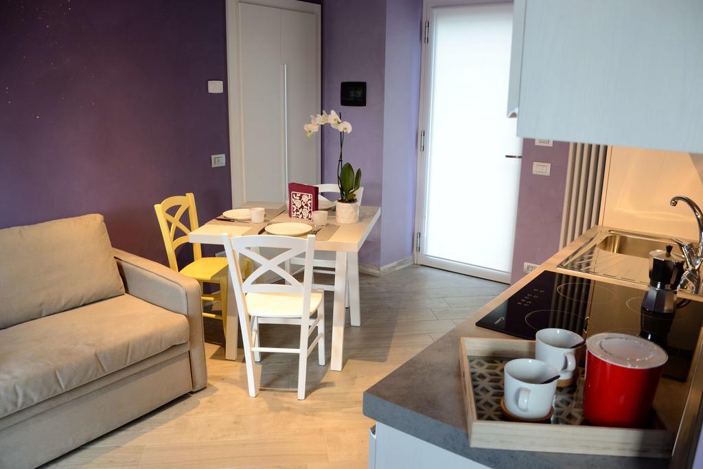 Il Portico Apartment Бавено Екстериор снимка