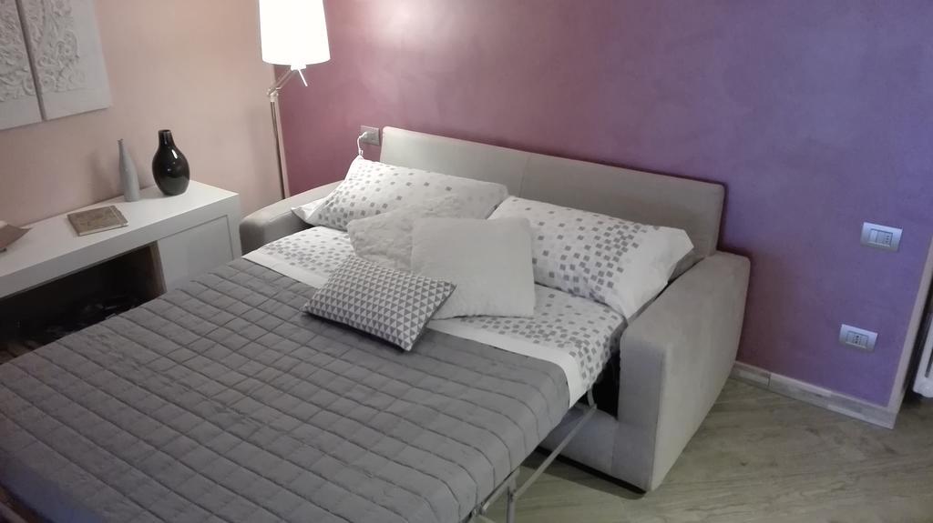 Il Portico Apartment Бавено Екстериор снимка