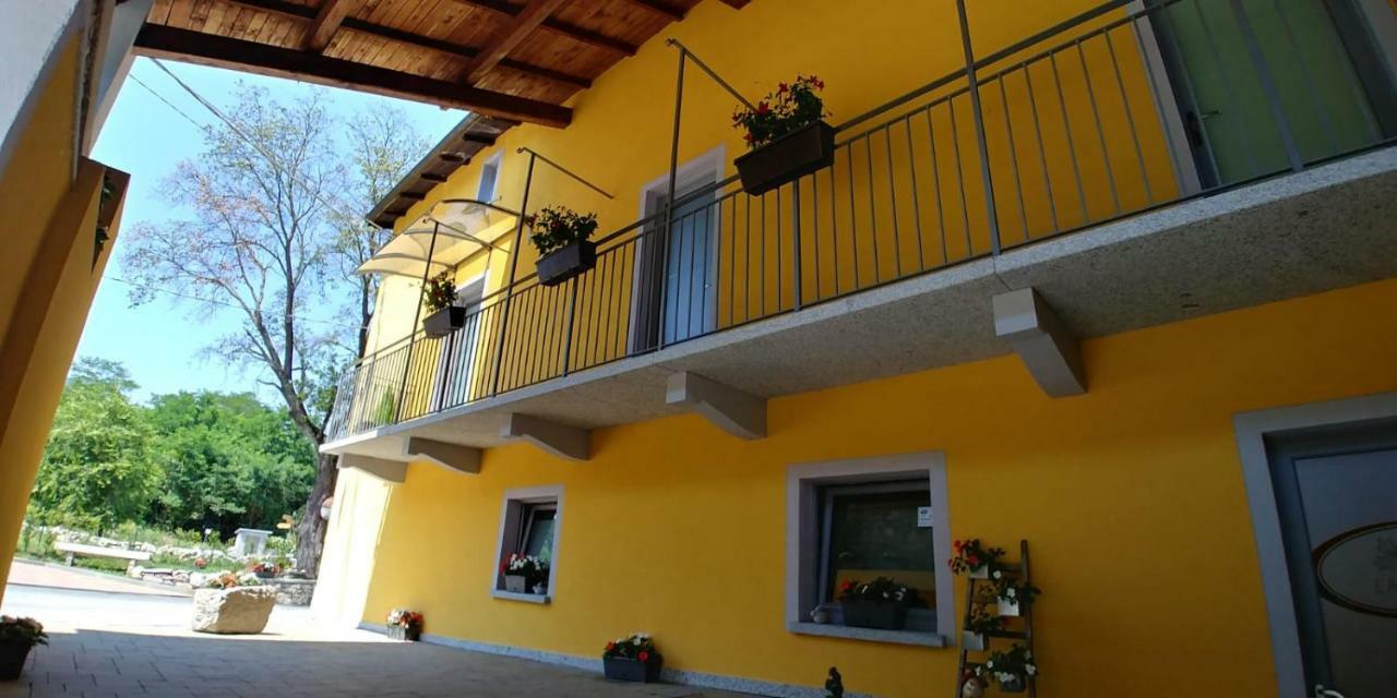 Il Portico Apartment Бавено Екстериор снимка